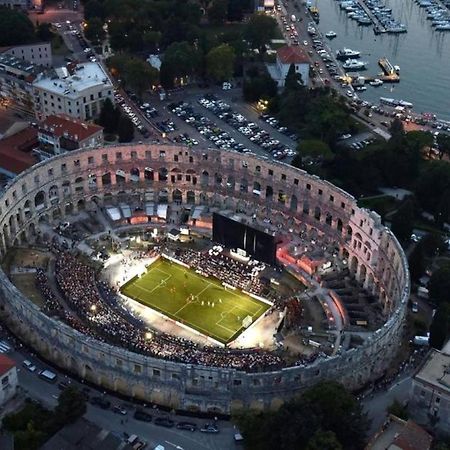 Apartman Adriatic Pula Buitenkant foto