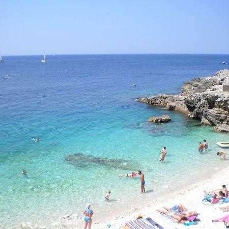Apartman Adriatic Pula Buitenkant foto