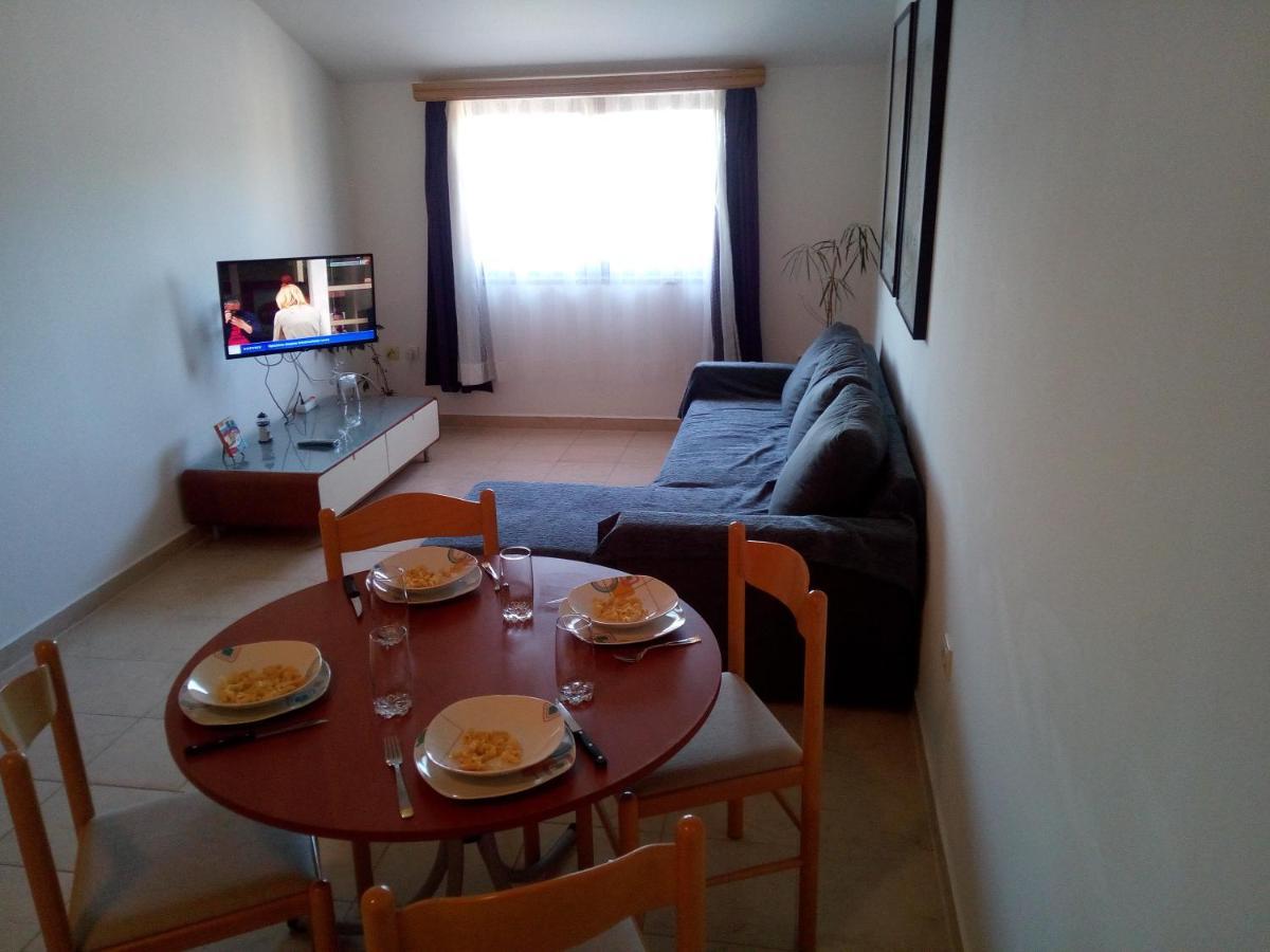 Apartman Adriatic Pula Buitenkant foto