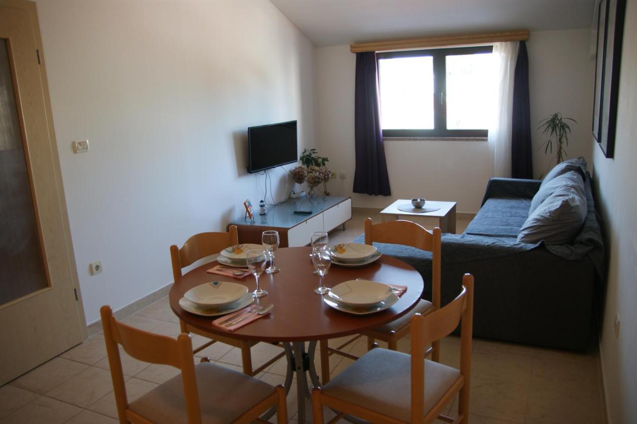 Apartman Adriatic Pula Buitenkant foto