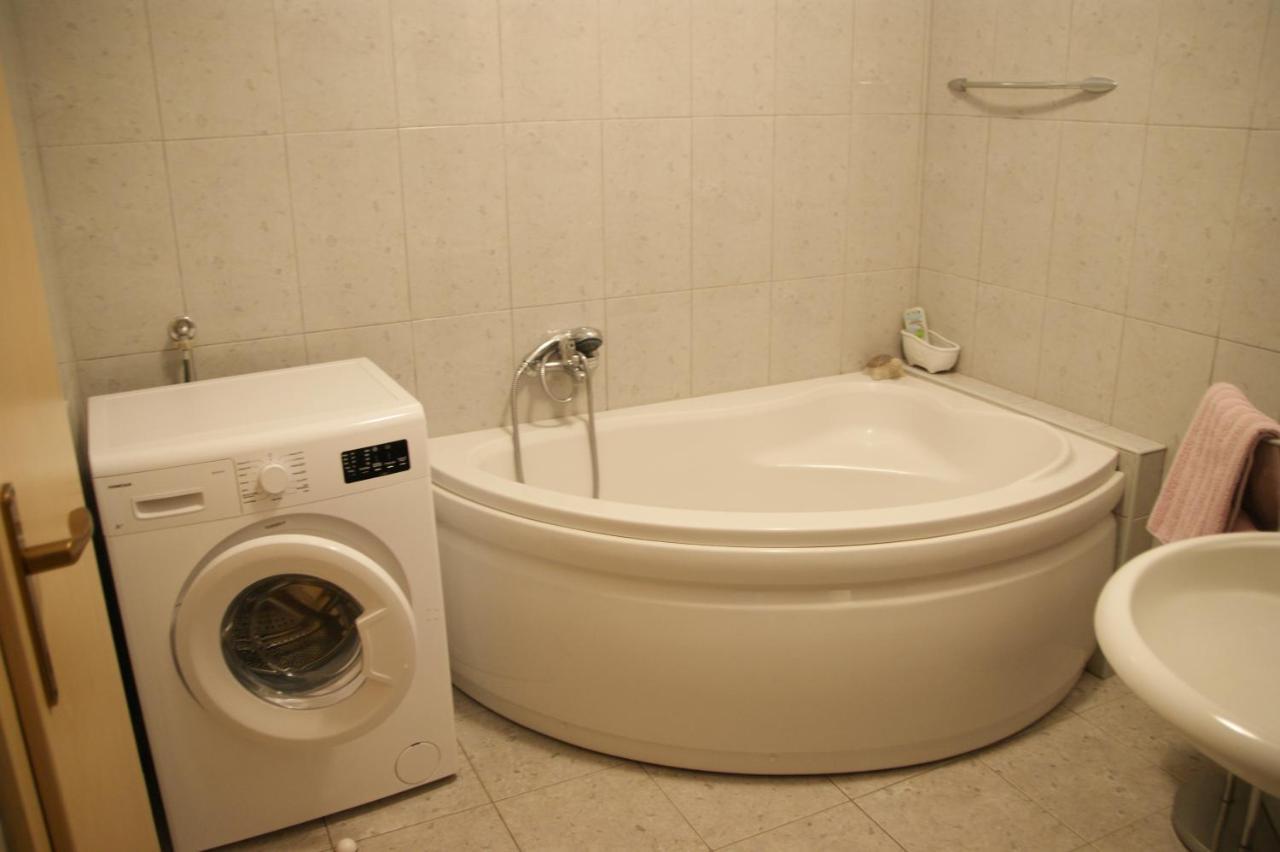Apartman Adriatic Pula Buitenkant foto