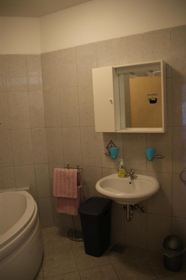 Apartman Adriatic Pula Buitenkant foto