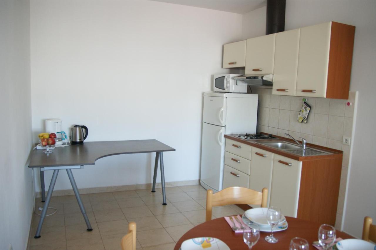 Apartman Adriatic Pula Buitenkant foto