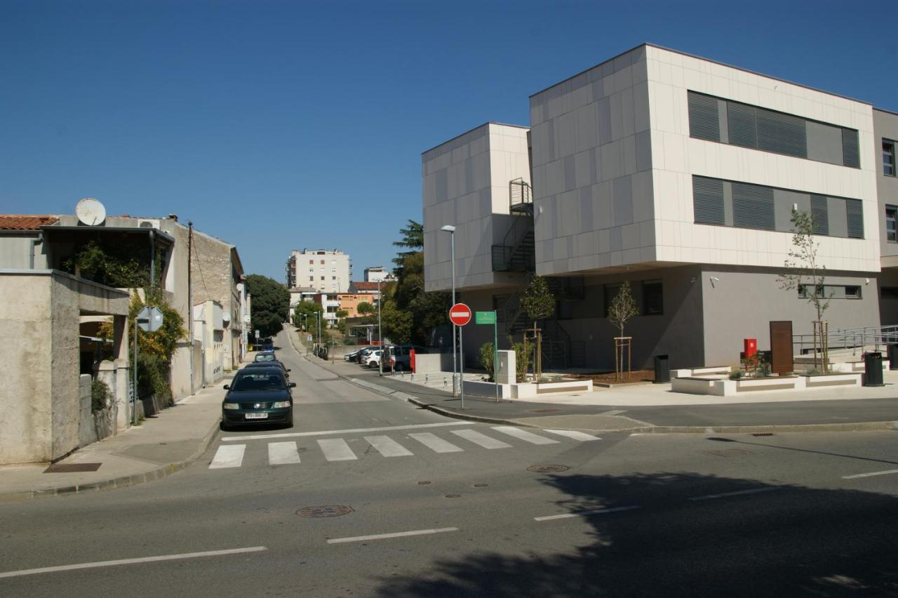 Apartman Adriatic Pula Buitenkant foto