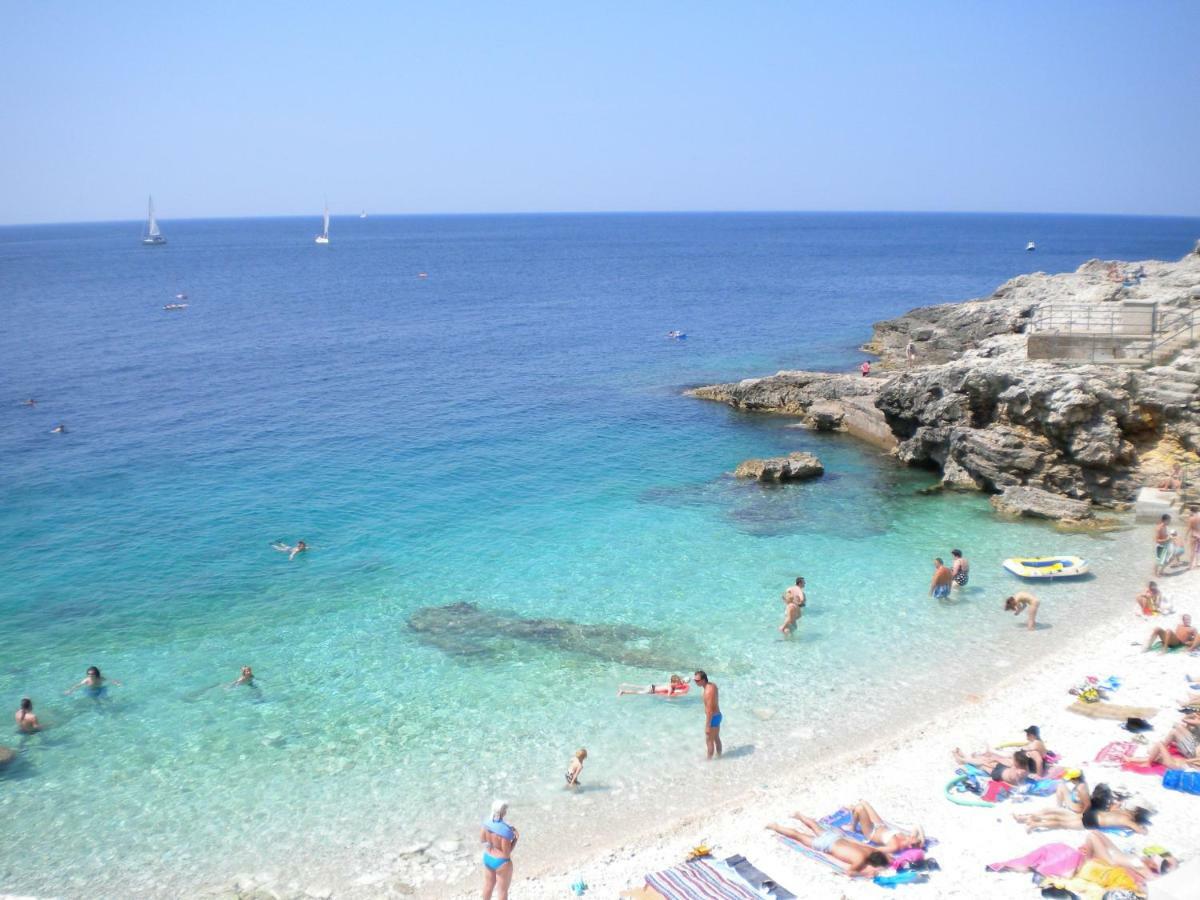 Apartman Adriatic Pula Buitenkant foto