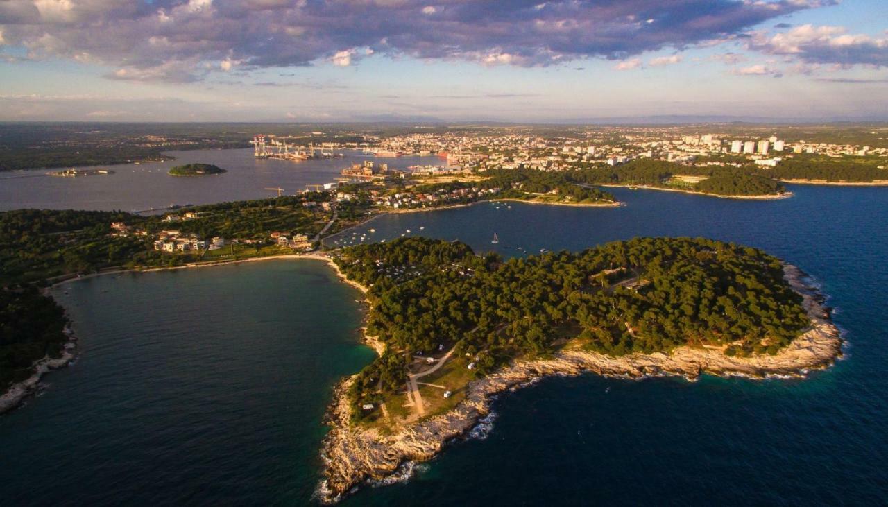 Apartman Adriatic Pula Buitenkant foto