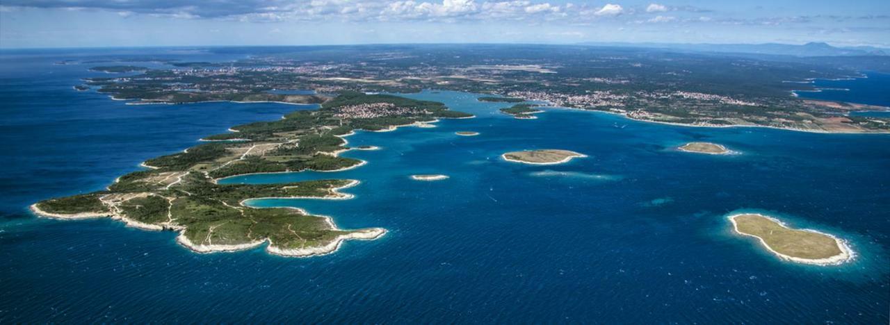 Apartman Adriatic Pula Buitenkant foto