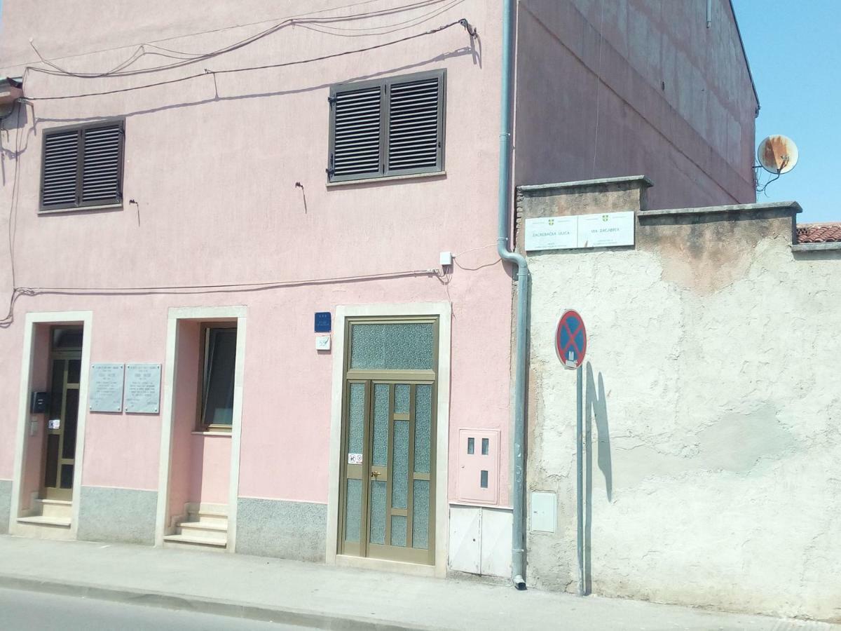 Apartman Adriatic Pula Buitenkant foto